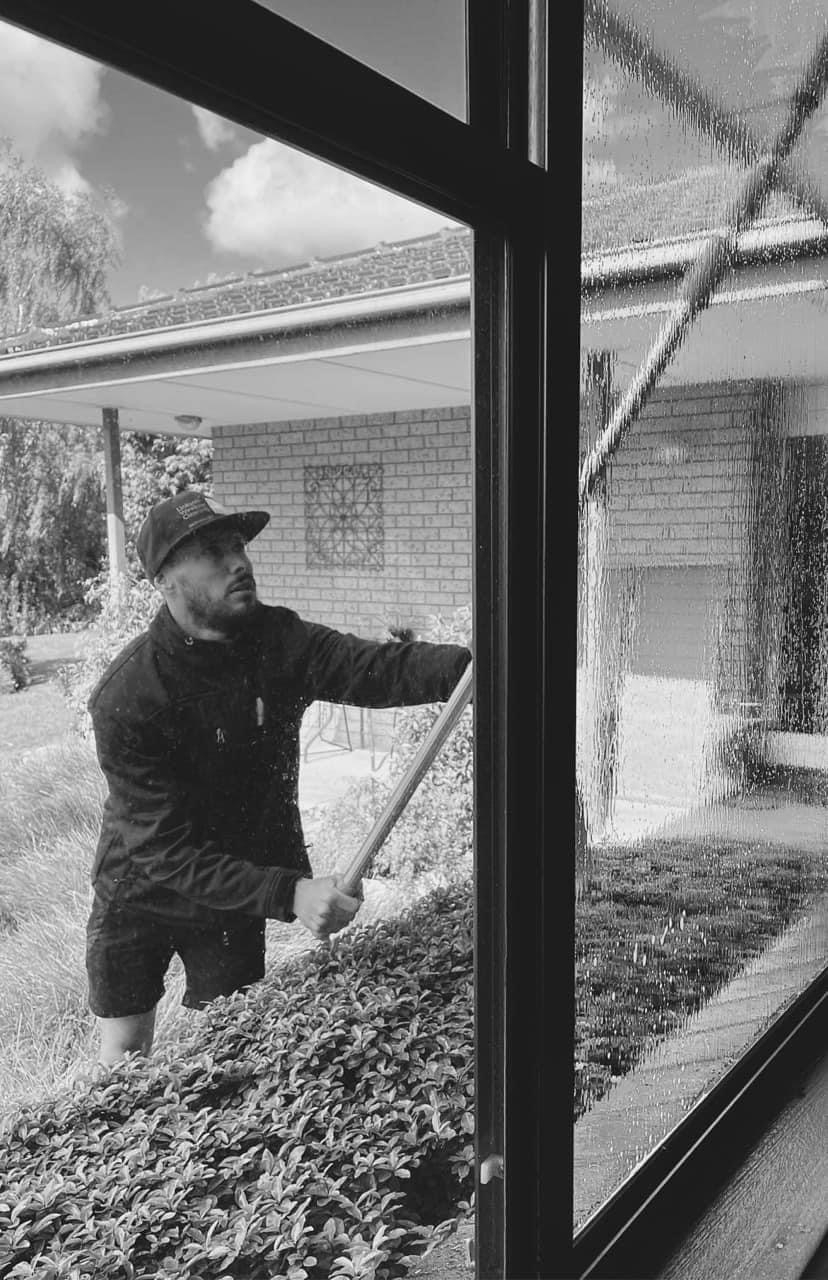 Linforth Window Cleaning |  | Old Thorpdale Rd, Mirboo North VIC 3871, Australia | 0439858042 OR +61 439 858 042