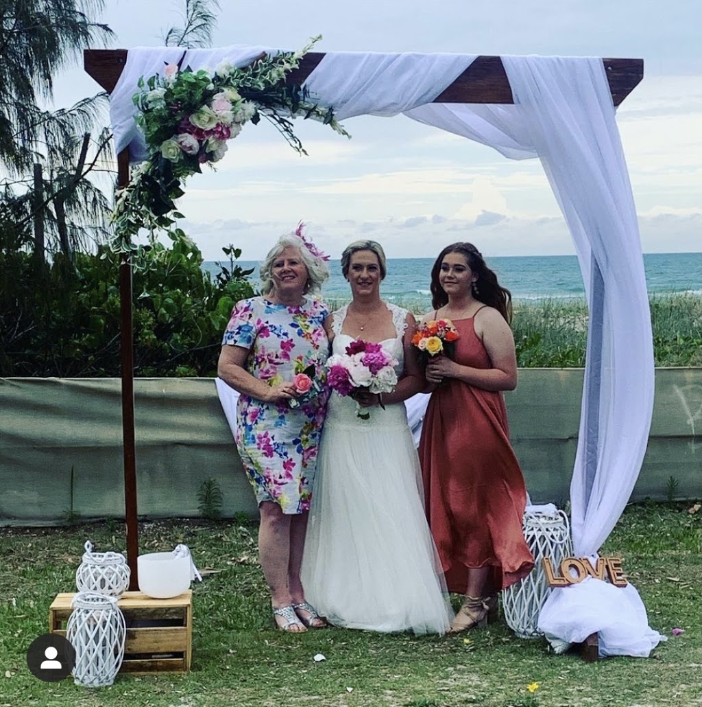 Marriage Celebrant Nicole Wood | 43 Ash Dr, Banora Point NSW 2486, Australia | Phone: 0421 188 949
