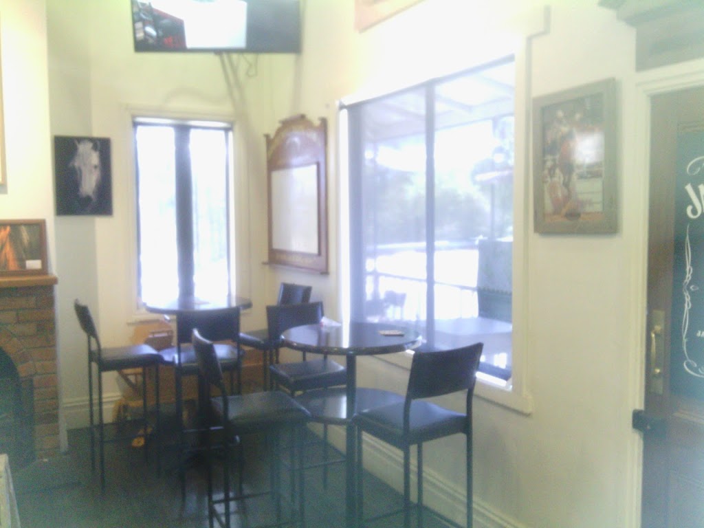 Tintaldra Hotel | bar | 3708/2 Main St, Tintaldra VIC 3708, Australia | 0400800648 OR +61 400 800 648