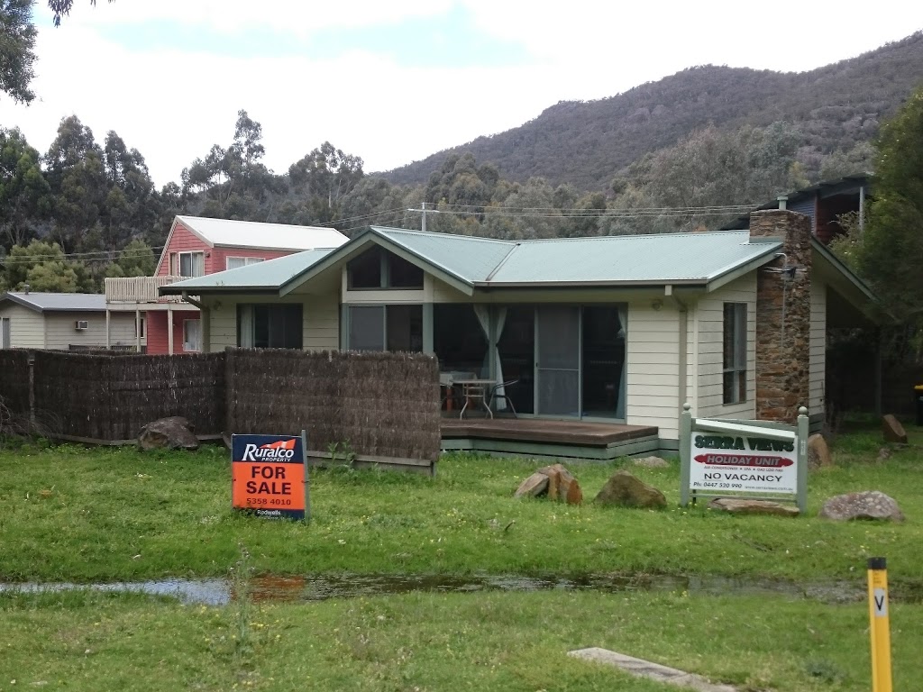 Serra Views | 231 Grampians Rd, Halls Gap VIC 3381, Australia | Phone: 0417 554 619