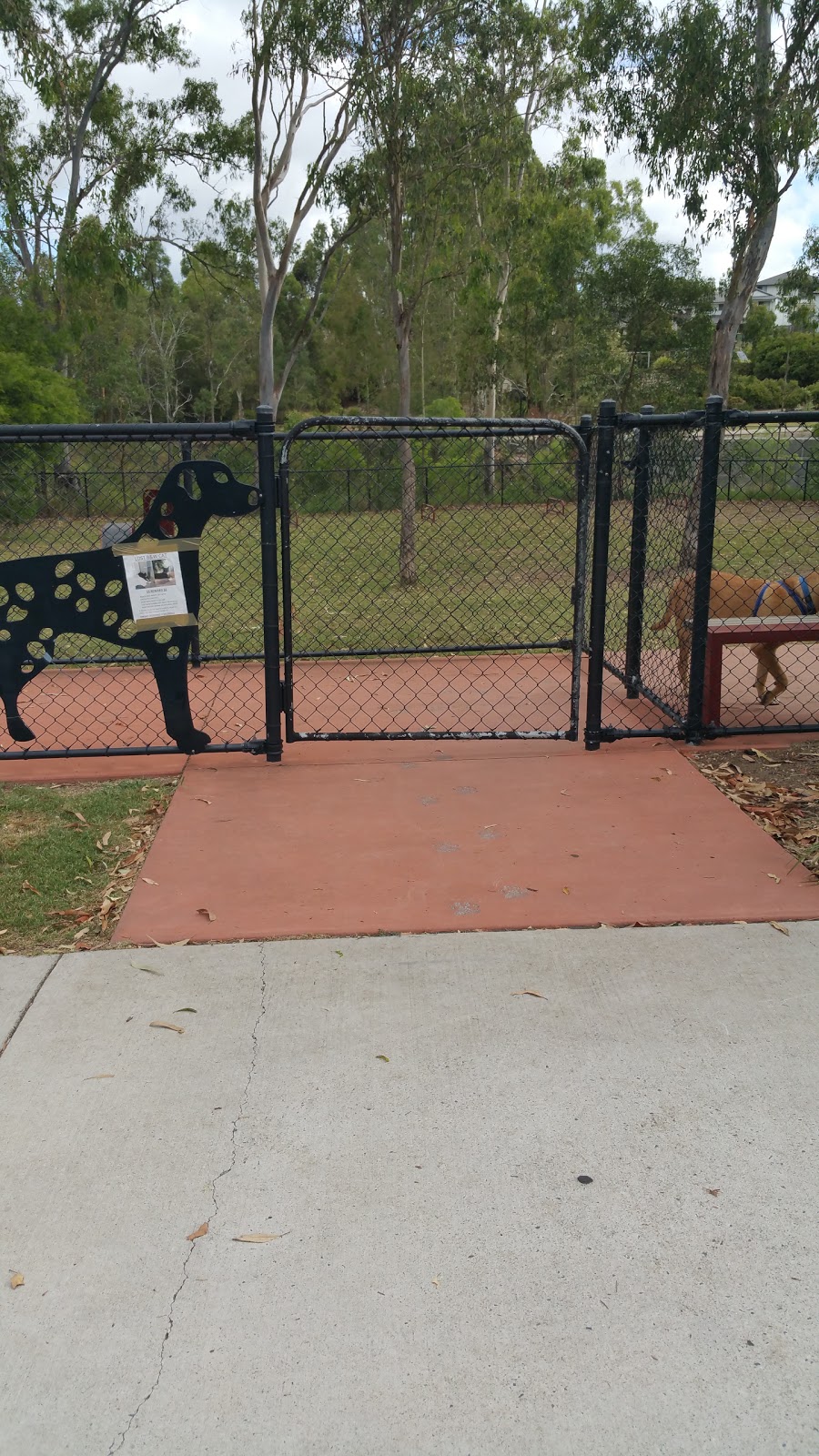 Dog Park | park | 26 Fernbrooke Blvd, Redbank Plains QLD 4301, Australia