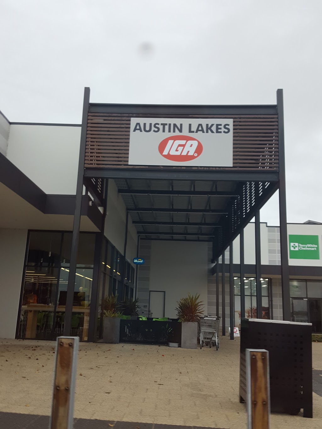 Austin Lakes IGA South Yunderup | store | 159 Inlet Blvd, Cnr Schoales Bend, South Yunderup WA 6208, Australia | 0895377773 OR +61 8 9537 7773