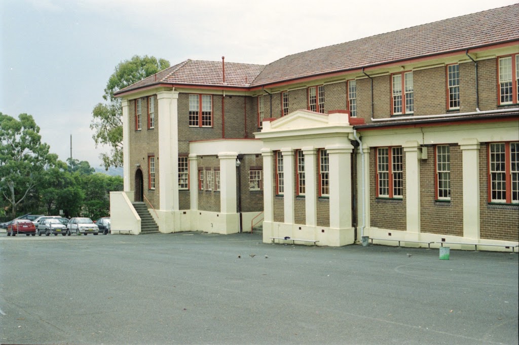 Clemton Park Public School | school | 185 Bexley Rd, Earlwood NSW 2206, Australia | 0297184483 OR +61 2 9718 4483