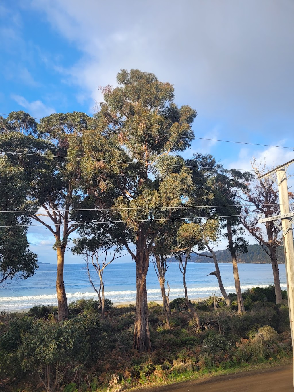 Roaring Beach Retreat | 61Big, Roaring Beach Rd, Surveyors Bay TAS 7116, Australia | Phone: 0437 246 832