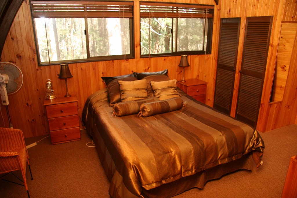 Springbrook Mountain Chalets | 2058 Springbrook Rd, Springbrook QLD 4213, Australia | Phone: (07) 5533 5205