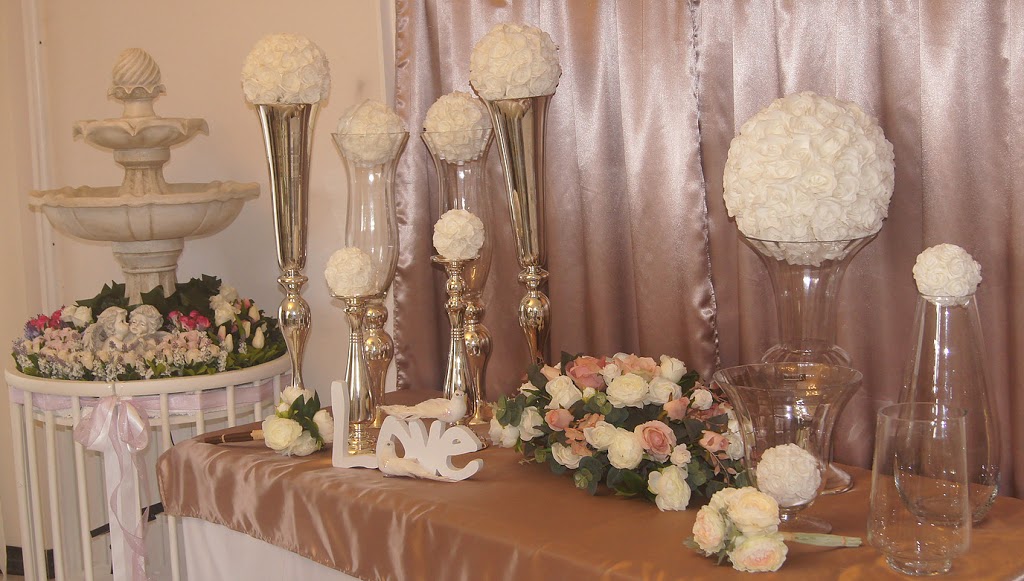 Lady K Floral Creations | 4 Barrier Pl, Illawong NSW 2234, Australia | Phone: 0423 384 256