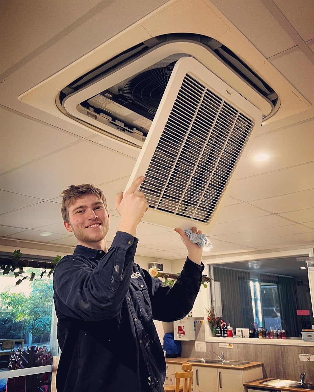 Nauticool Refrigeration & Air Conditioning | Unit 12/6 Jubilee Ave, Warriewood NSW 2102, Australia | Phone: (02) 5300 2098