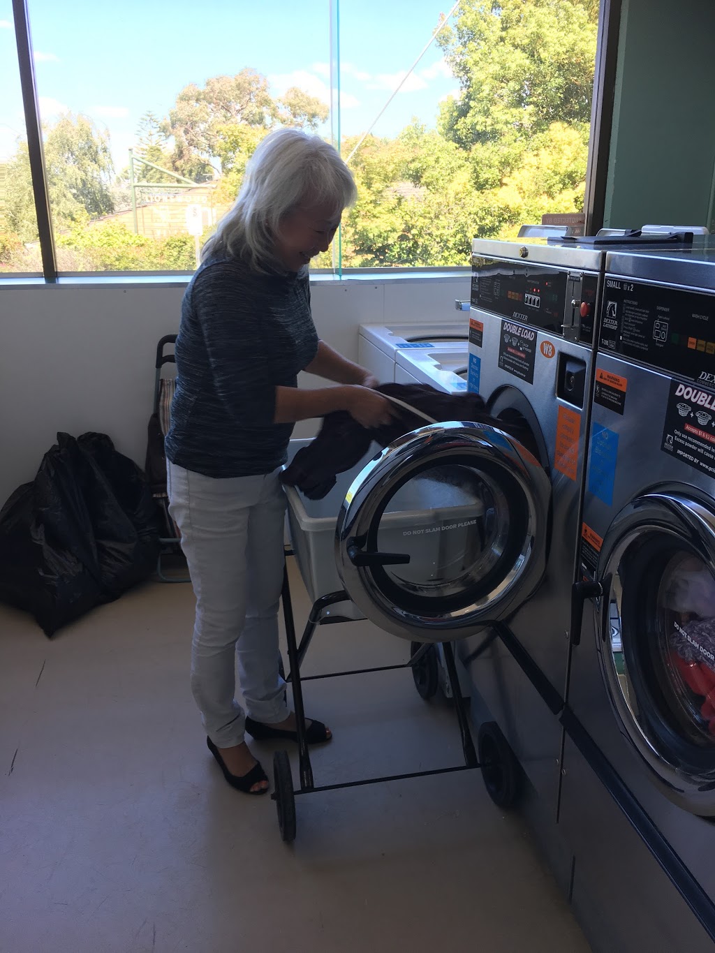 Ringwood The Cleaners Laundrette | laundry | 1/54 Wantirna Rd, Ringwood VIC 3134, Australia | 0415190053 OR +61 415 190 053