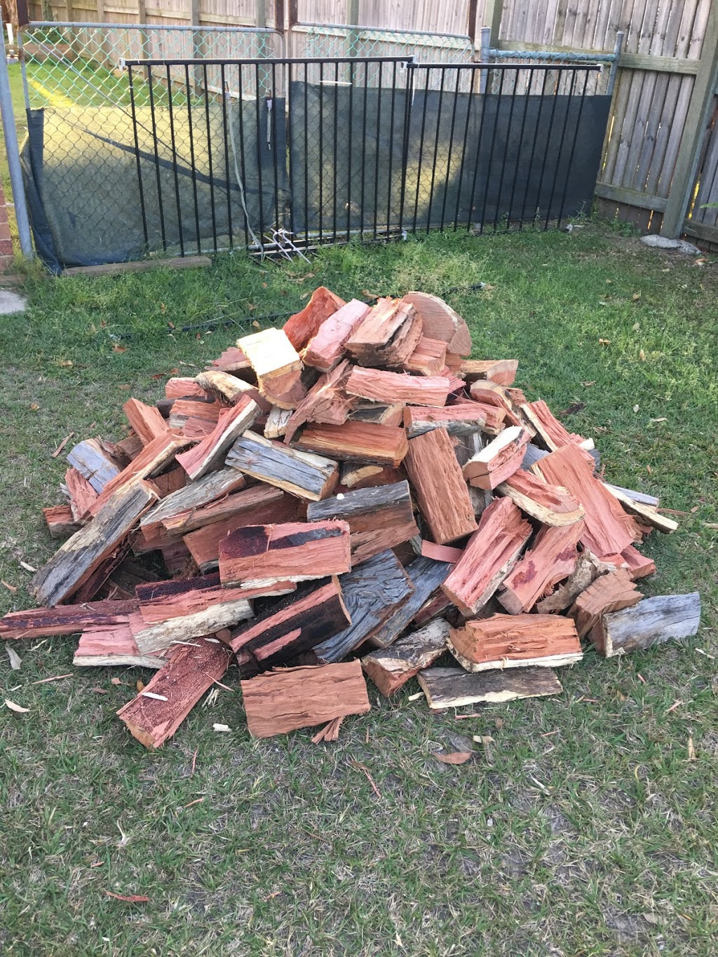 Got Firewood | 228 Rowley Rd, Burpengary QLD 4505, Australia | Phone: 0433 038 433