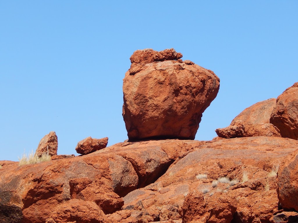 The Yunda "Bread" | Yunda, Outstation East, Murchison WA 6630, Australia | Phone: 0467 709 389
