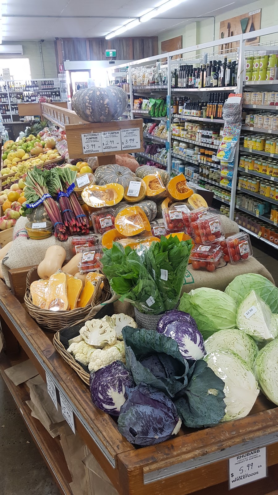 Organic Wholefoods Brunswick | supermarket | 483 Lygon St, Brunswick East VIC 3056, Australia | 0393840288 OR +61 3 9384 0288