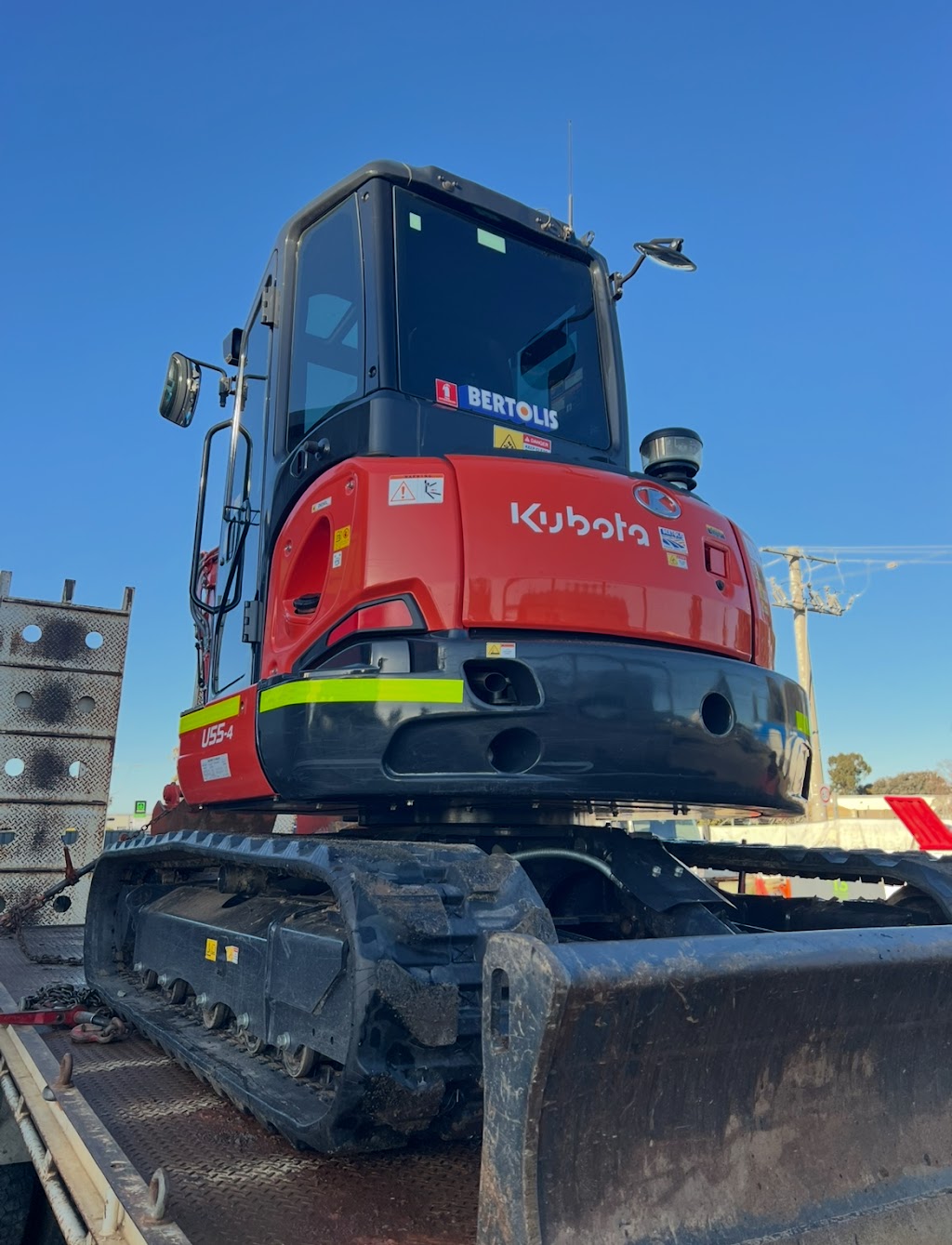 Diggermate Mini Excavator Hire Shepparton | 76 Old Dookie Rd, Shepparton VIC 3630, Australia | Phone: 0438 051 735