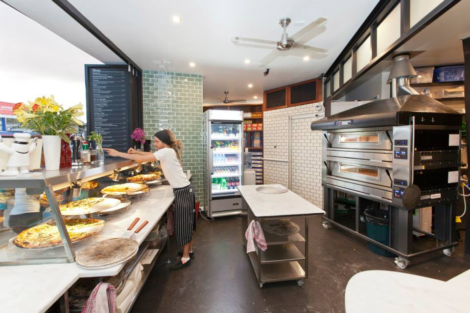 Slice Pizzeria Burleigh Heads | meal delivery | 7/1837 Gold Coast Hwy, Burleigh Heads QLD 4220, Australia | 0755768763 OR +61 7 5576 8763