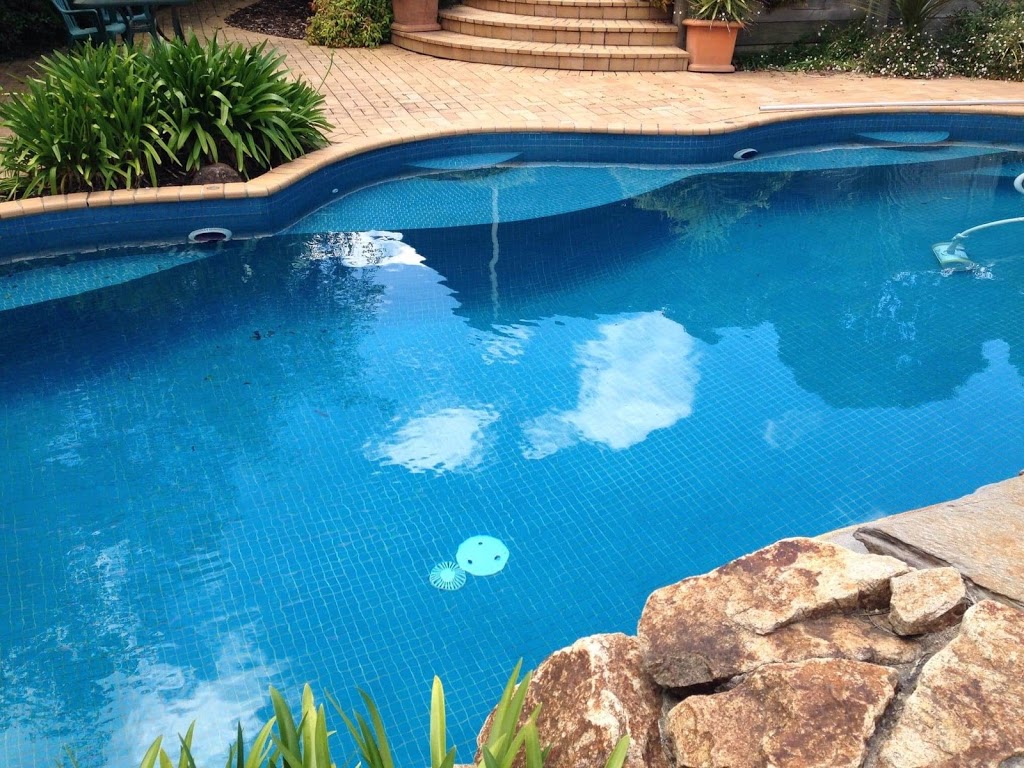 Bluegum pool renovations | 2 Stradella Ct, Mount Eliza VIC 3930, Australia | Phone: 0408 347 959