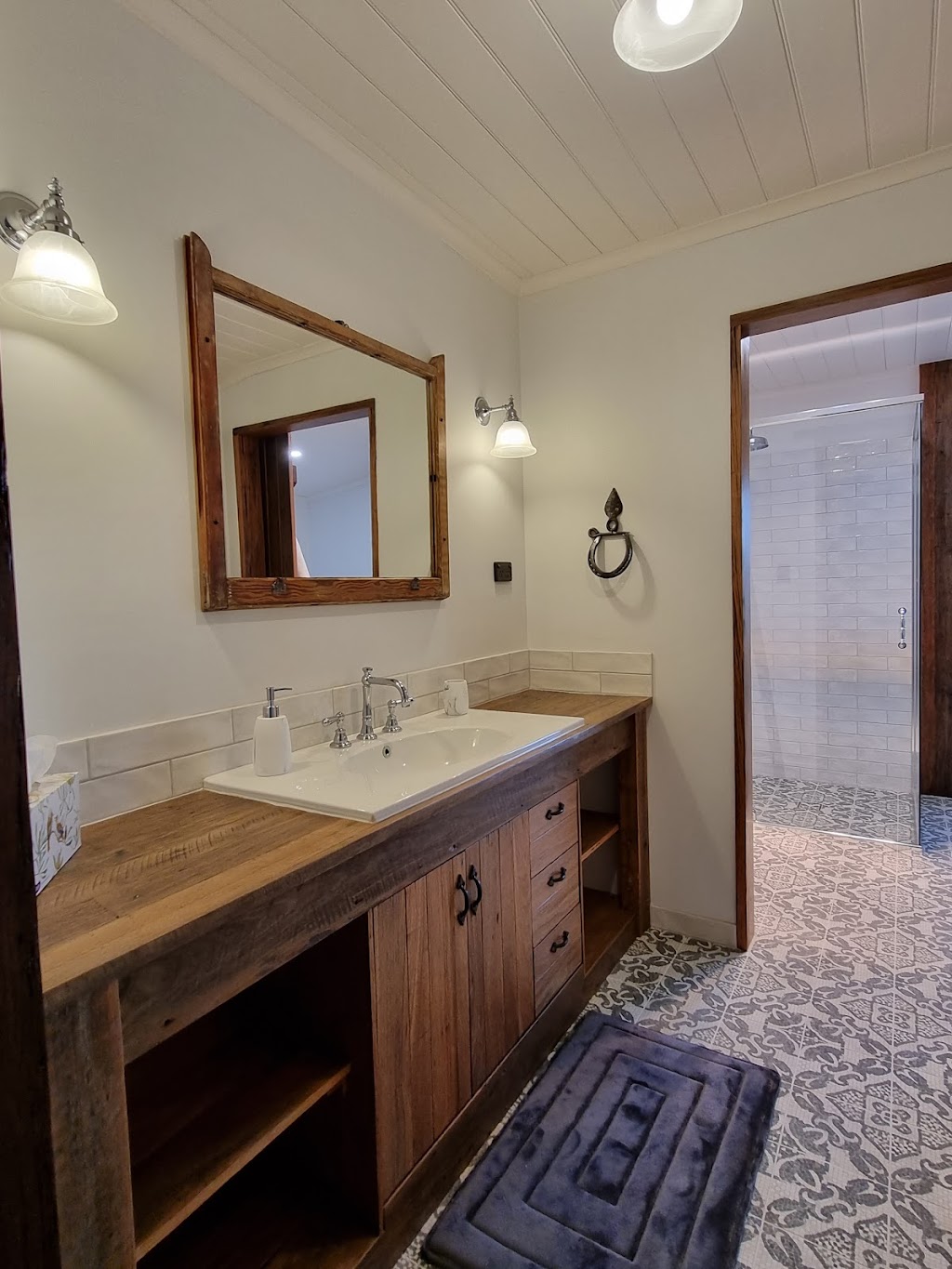 Chandlers Rest | 1377 Mandurama Rd, Neville NSW 2799, Australia | Phone: 0407 148 198