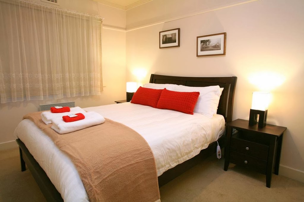 Mansfield Accommodation - Elouera | lodging | 2 Ryan St, Mansfield VIC 3722, Australia | 0357751790 OR +61 3 5775 1790