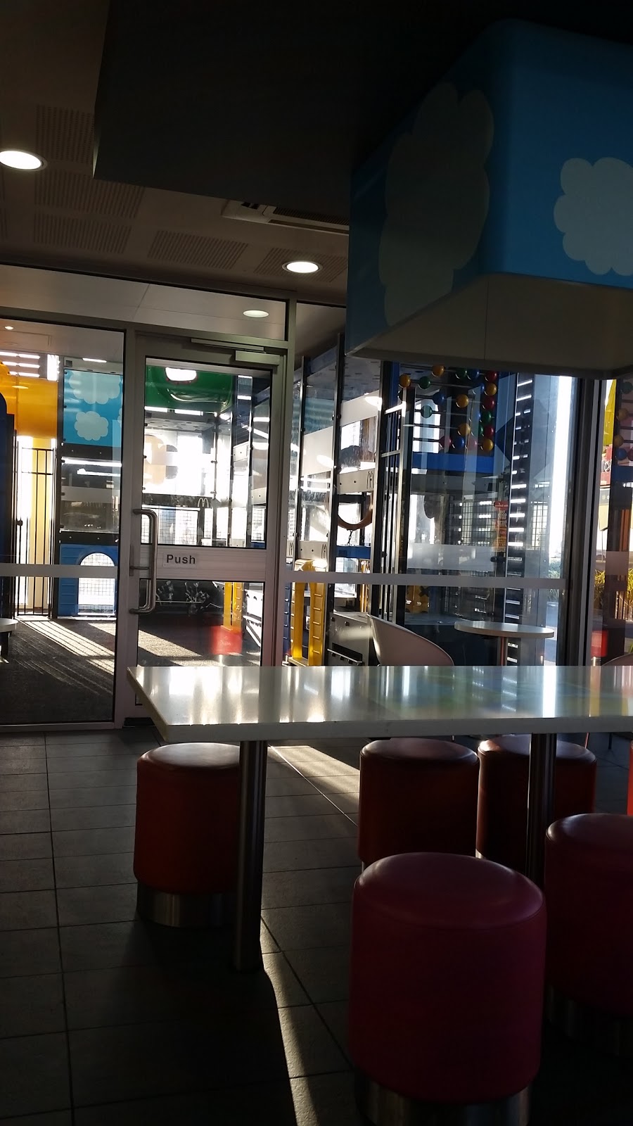 McDonalds Melton East | cafe | 66/84 High St, Melton VIC 3337, Australia | 0387462388 OR +61 3 8746 2388