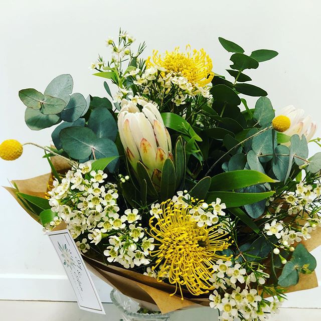 Ivy and Ann Floral Studio | florist | 46 Lady Musgrave Cct, Burdell QLD 4818, Australia | 0422307487 OR +61 422 307 487