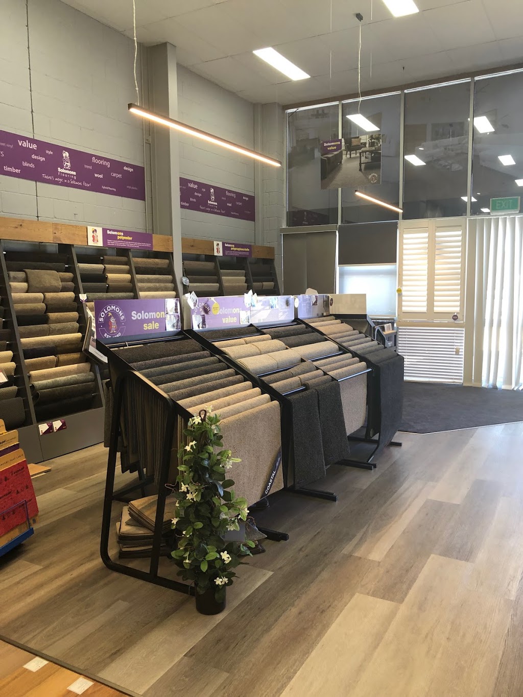 Solomons Flooring Capalaba | Unit 1/77 Redland Bay Rd, Capalaba QLD 4157, Australia | Phone: (07) 3245 5700