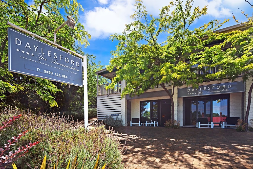 Daylesford Spa Accommodation | lodging | 38 Vincent St N, Daylesford VIC 3460, Australia | 0499111884 OR +61 499 111 884