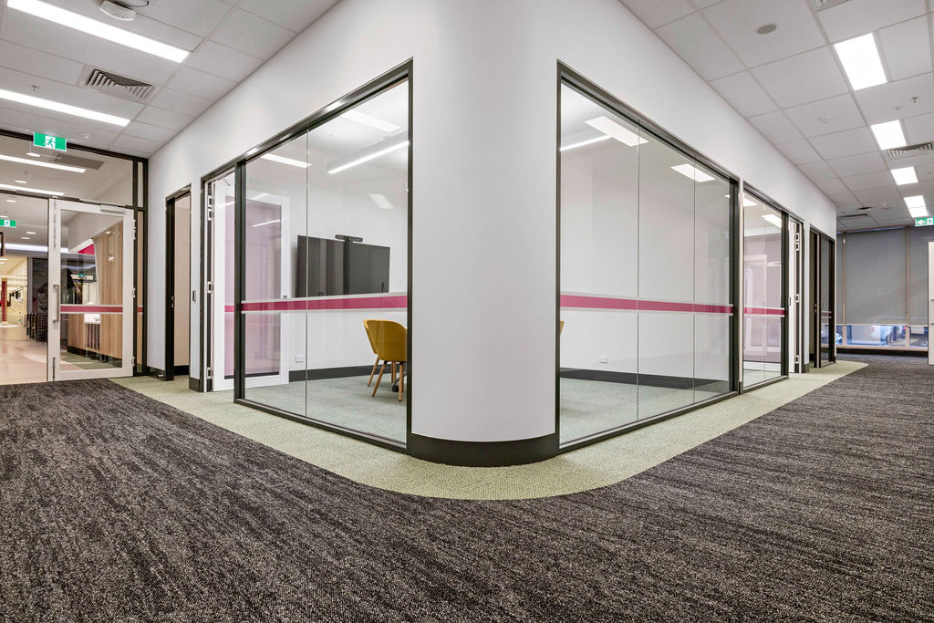 OnlyFloors | 251 Bourkes Creek Rd, Pakenham Upper VIC 3810, Australia | Phone: 0421 949 566