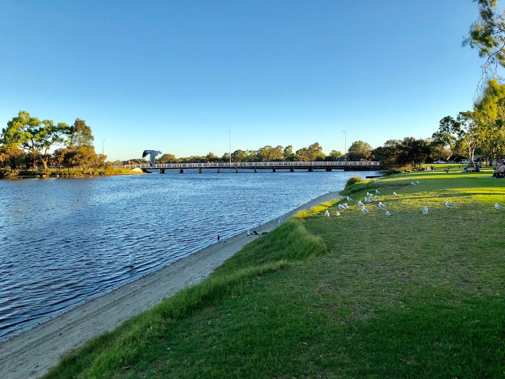 Riverton Bridge Park | park | 443 Riverton Dr E, Shelley WA 6148, Australia | 131323 OR +61 131323