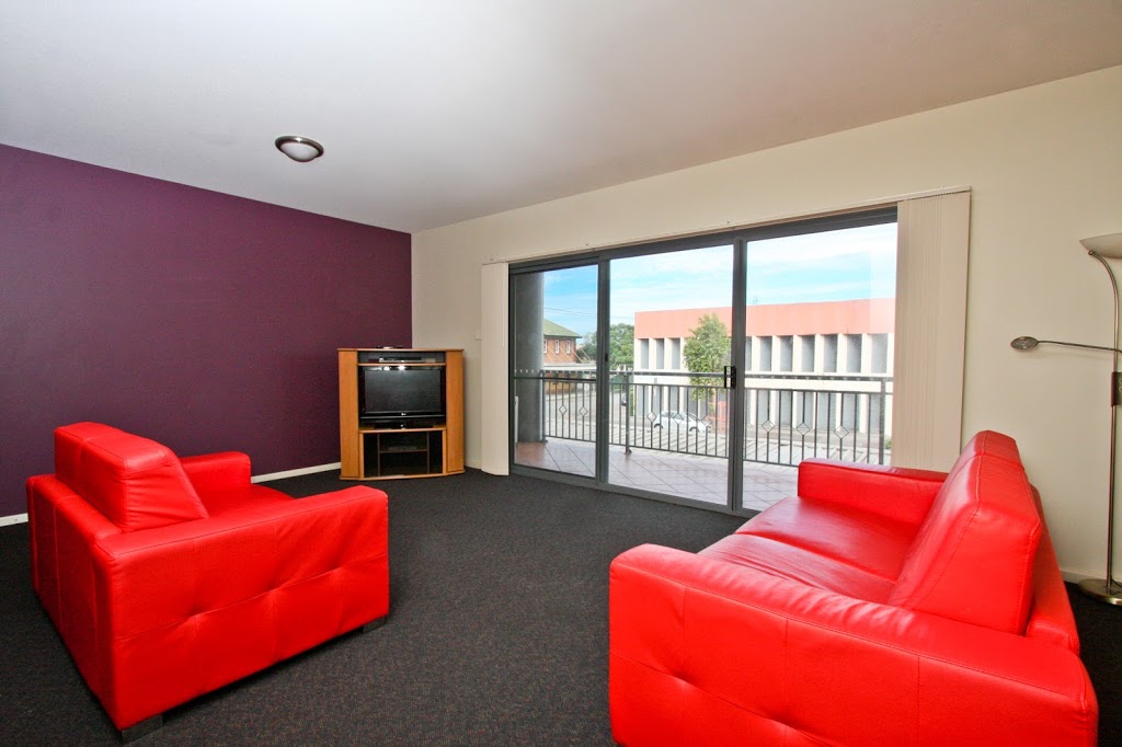 Cosmopolitan Apartments | lodging | 74 Tudor St, Hamilton NSW 2305, Australia | 0249555888 OR +61 2 4955 5888