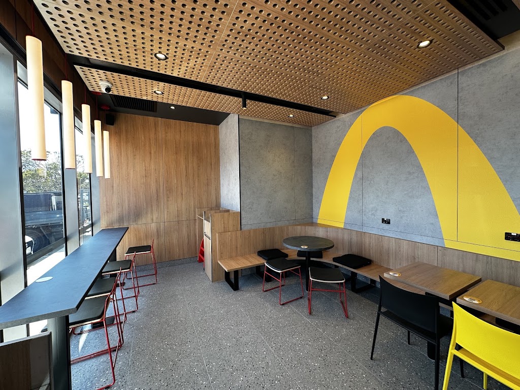 McDonalds Seaford | 176-178 Nepean Hwy, Seaford VIC 3198, Australia | Phone: (03) 8795 2802