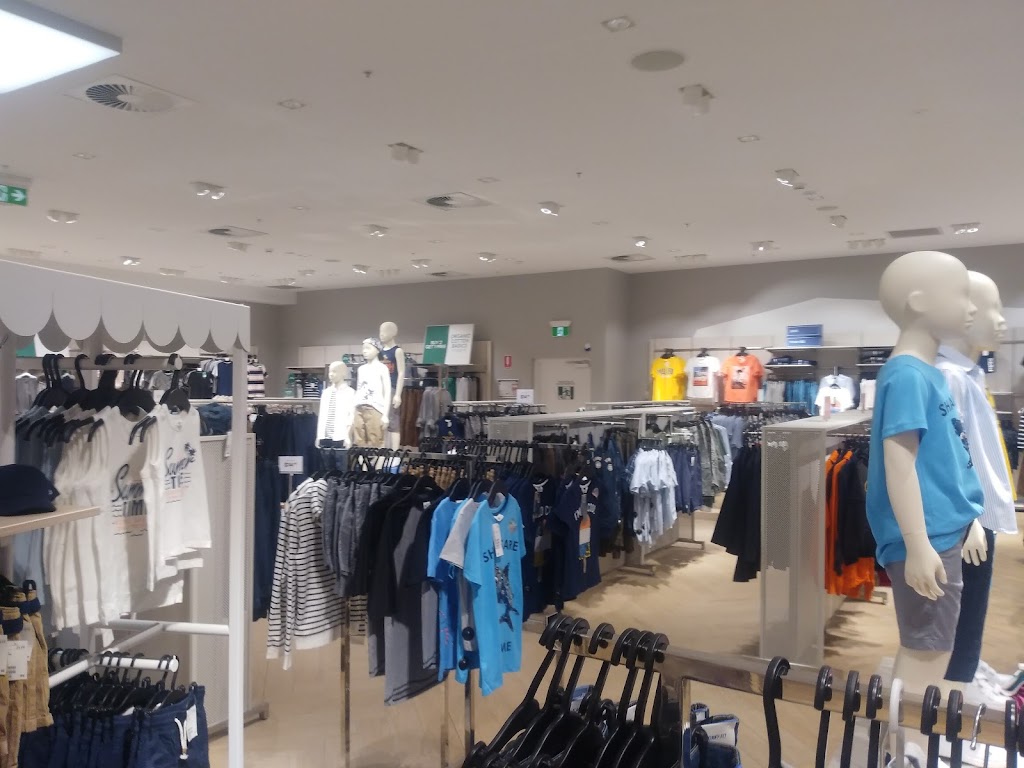 H&M | clothing store | 2/50 Murray Rd, Preston VIC 3072, Australia | 1300401300 OR +61 1300 401 300