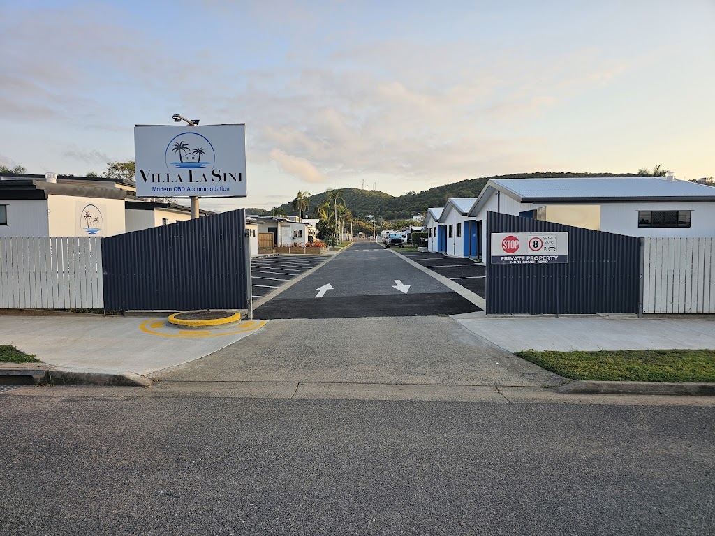 Villa La Sini | 68-70 Queen St, Yeppoon QLD 4703, Australia | Phone: (07) 4938 3099