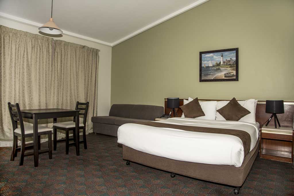 Bay Hotel Motel | lodging | 330 Fishery Point Rd, Bonnells Bay NSW 2264, Australia | 0249733177 OR +61 2 4973 3177