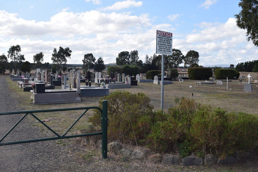 Donnybrook Cemetery | cemetery | Pearson St & Malcom Street, Kalkallo VIC 3064, Australia | 0427882744 OR +61 427 882 744