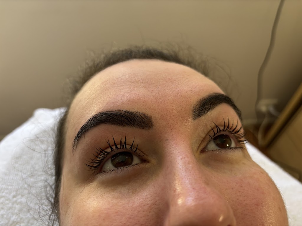 Ash lash & nails professional studio | 23 Oldbury Pl, Forest Lake QLD 4078, Australia | Phone: 0481 849 575