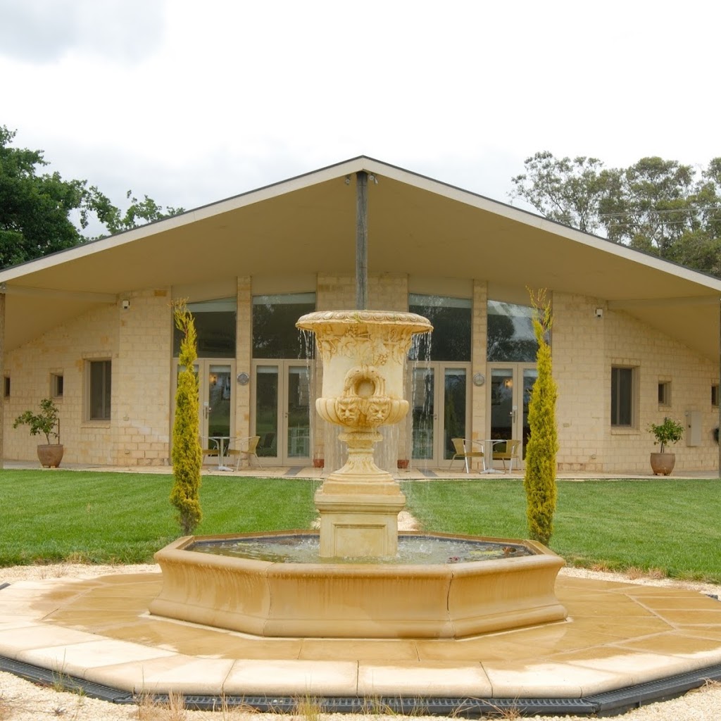 THE Gatehouse at Villa Raedward | lodging | 26 Melba Hwy, Coldstream VIC 3770, Australia | 0397390822 OR +61 3 9739 0822