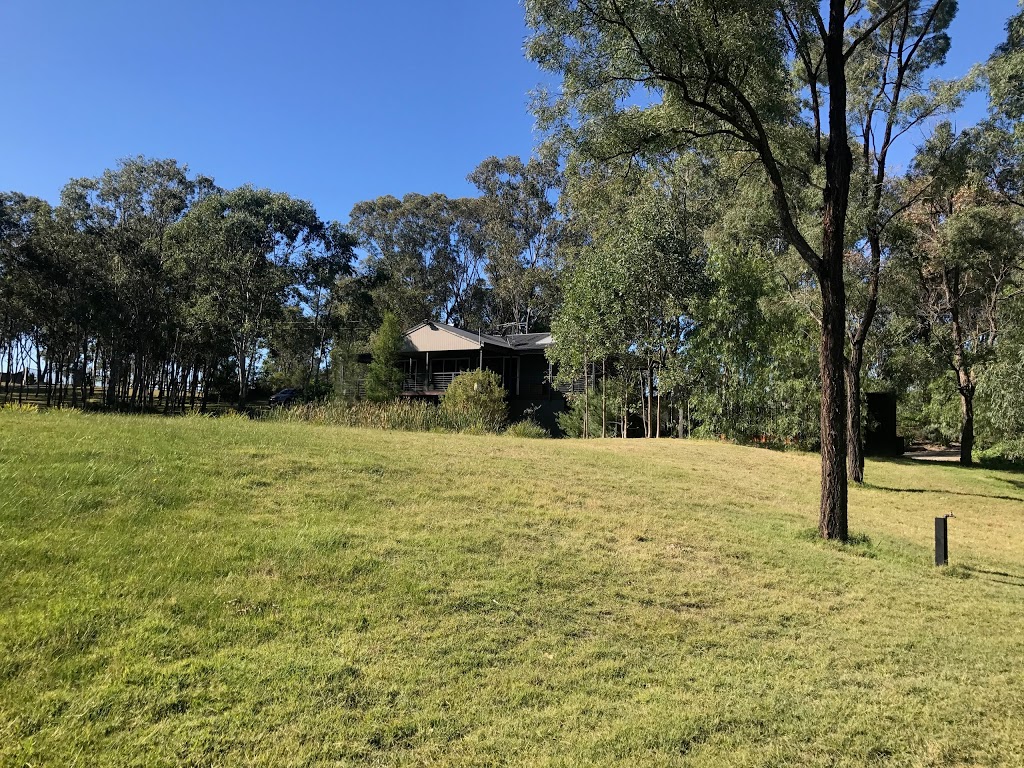 FIG TREE GUEST HOUSE | 280 Old N Rd, Pokolbin NSW 2320, Australia | Phone: 0406 900 068