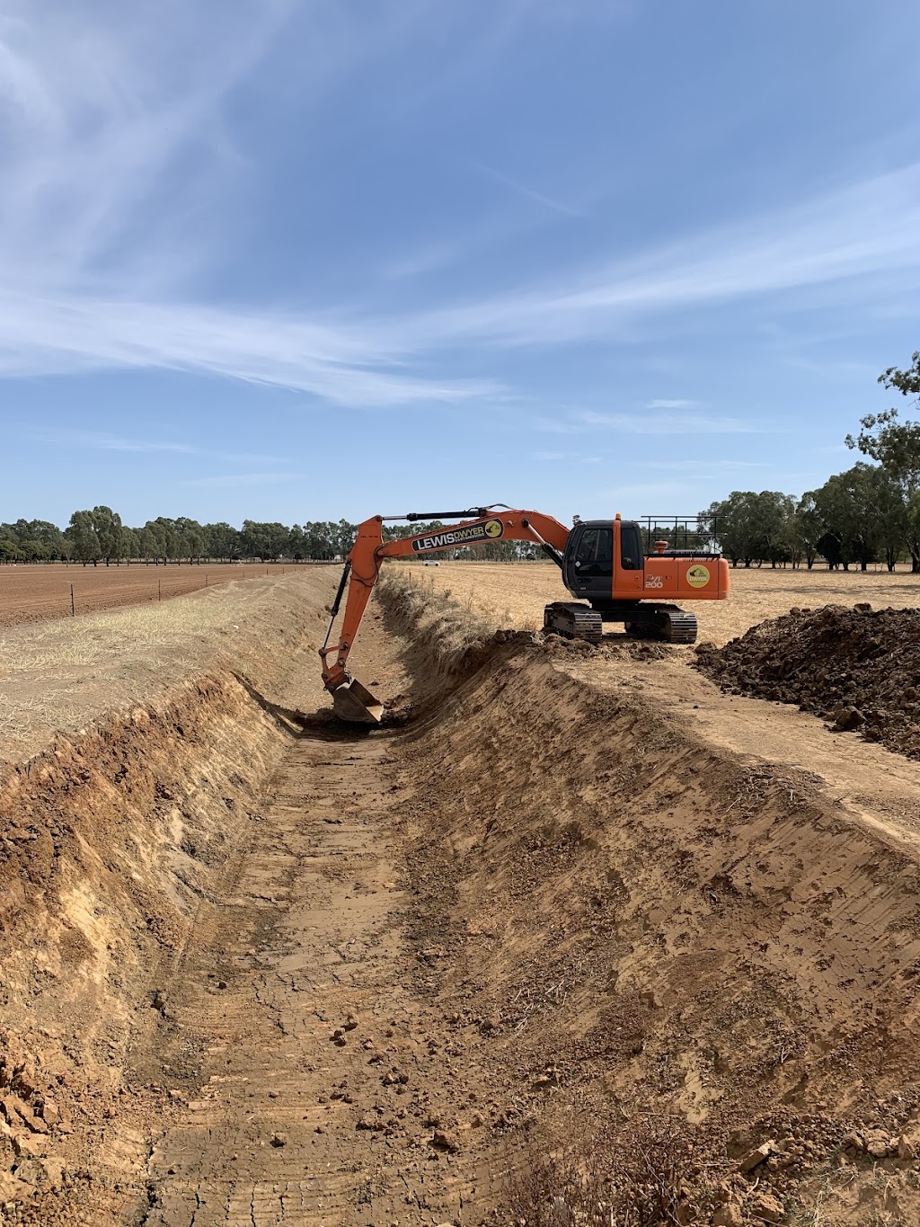 Lewis Dwyer Earthmoving | 20 Campaspe St, Rochester VIC 3561, Australia | Phone: 0428 845 368