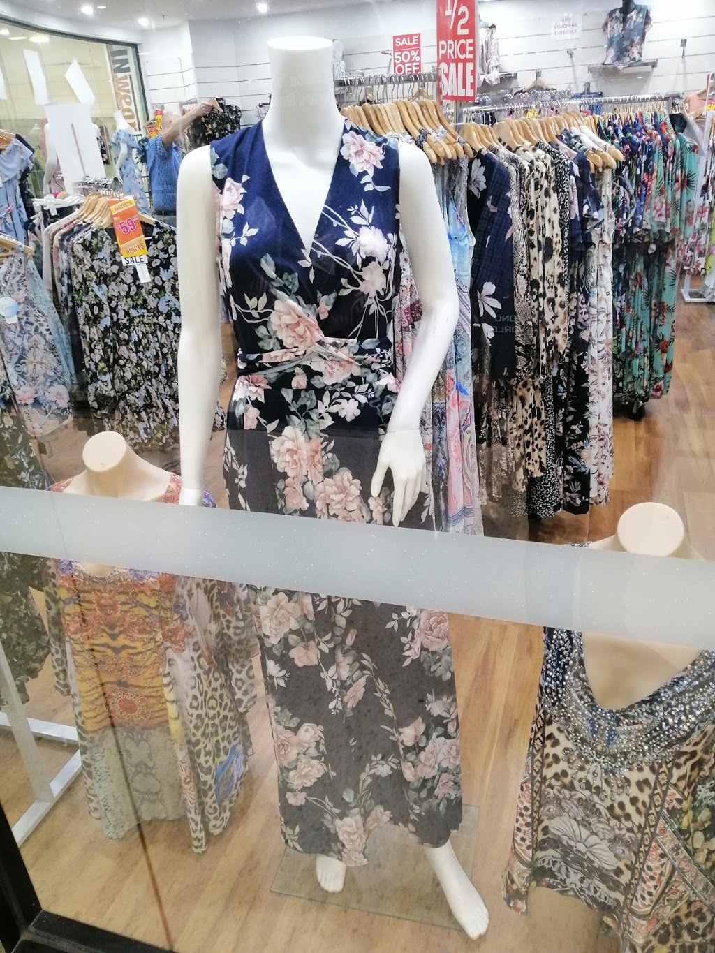 INwear Fashions | clothing store | Shop 41, Level 3 (Just Past Suncorp) Sunnybank Hills Shopping Town, Corner Calam and Compton Rds, Sunnybank Hills QLD 4109, Australia | 0406187056 OR +61 406 187 056