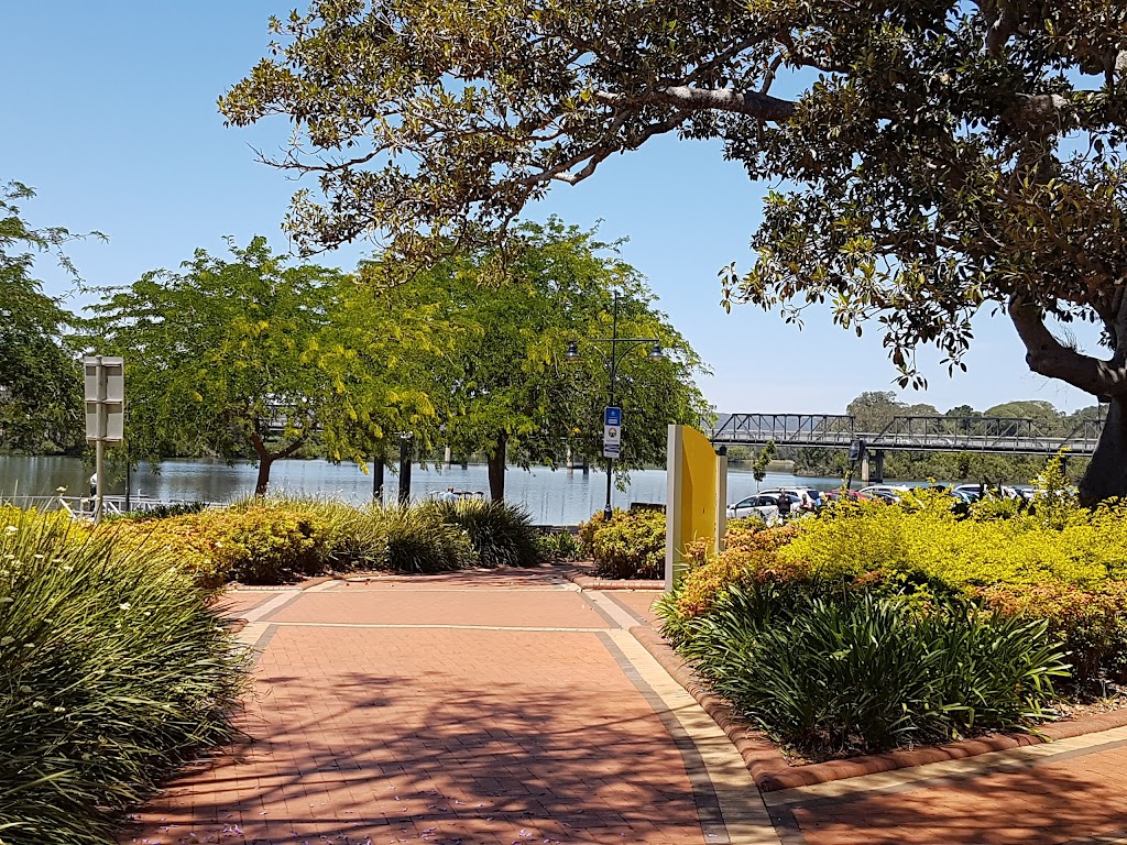 Playground On Foreshore Of Manning River Taree | 200 Victoria St, Taree NSW 2430, Australia | Phone: 65925339