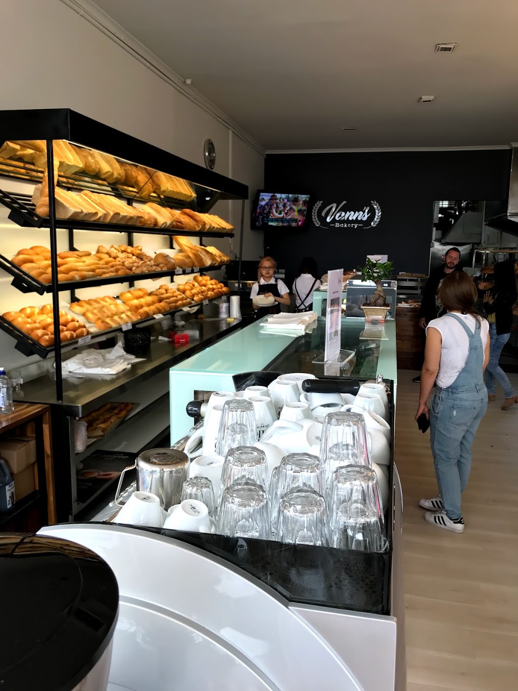 Vann’s Bakery | bakery | shop 1/1 Old Geelong Rd, Hoppers Crossing VIC 3029, Australia | 0397488075 OR +61 3 9748 8075