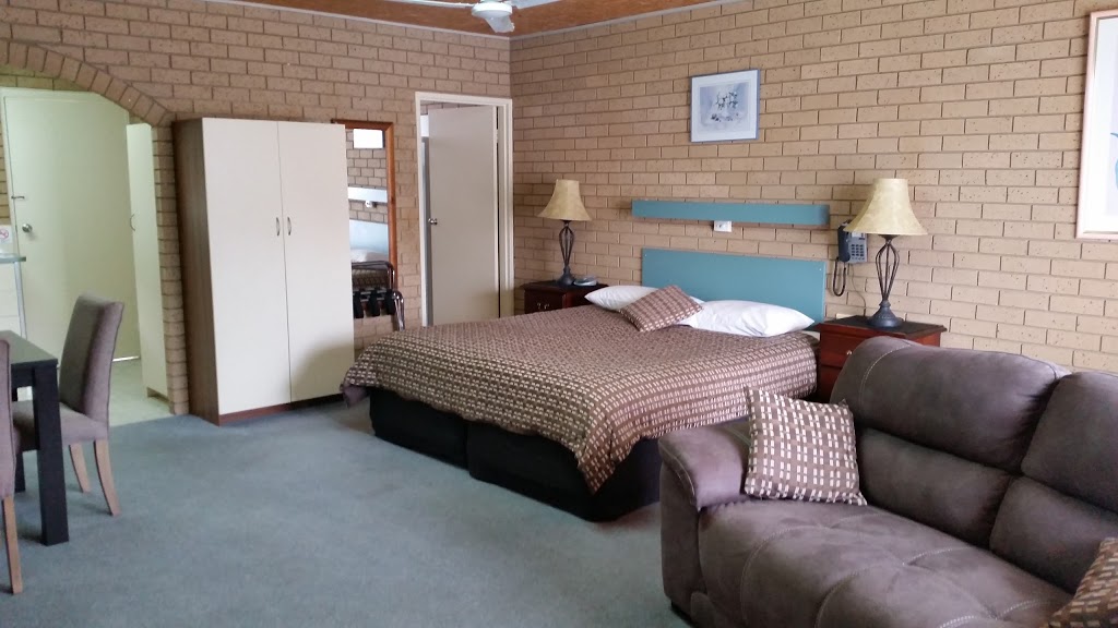 Sunrise Motel | lodging | 85-87 Vermont St, Barooga NSW 3644, Australia | 0358734402 OR +61 3 5873 4402