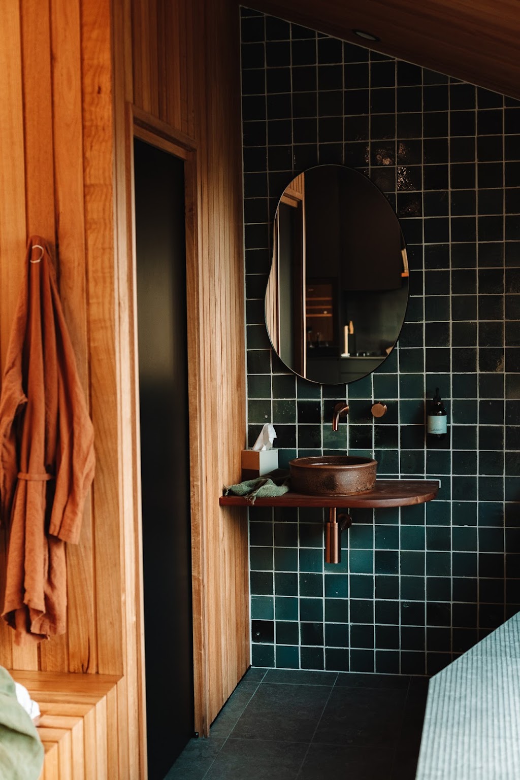 Hunter Huon Valley | 224 Sunny Hills Rd, Glen Huon TAS 7109, Australia | Phone: 0423 488 402