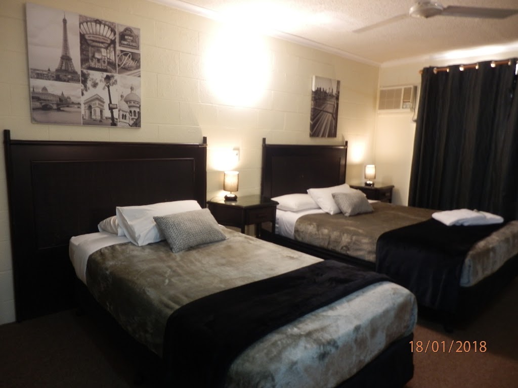 Flying Spur Motel | lodging | 277 Taylor St, Wilsonton QLD 4350, Australia | 0745496125 OR +61 7 4549 6125