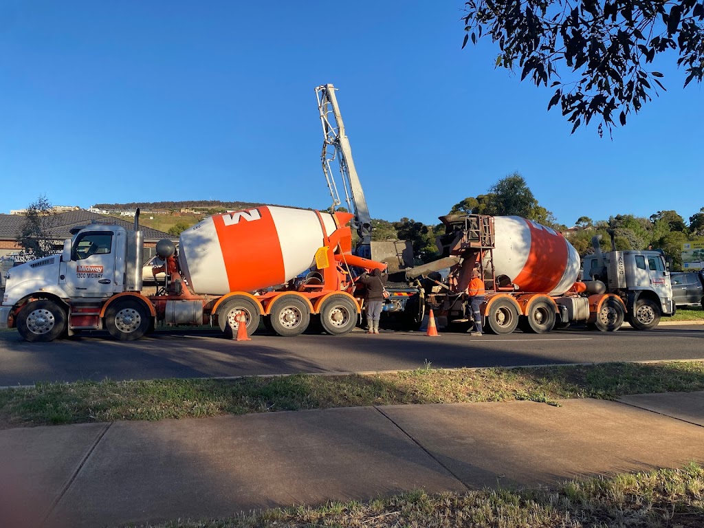 Blue Mount Commercial Constructions | 26 Rutherford Ct, Maddingley VIC 3340, Australia | Phone: 0402 707 342