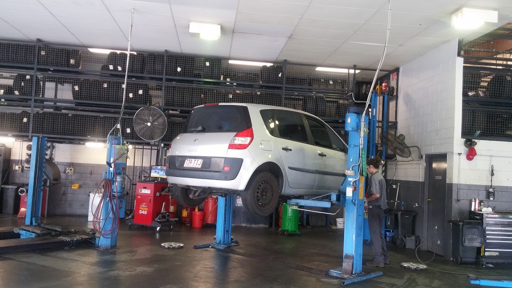 mycar Tyre and Auto Burleigh Heads | car repair | Corner of Kortum Drive and, Ramly Dr, Burleigh Heads QLD 4220, Australia | 0732158308 OR +61 7 3215 8308