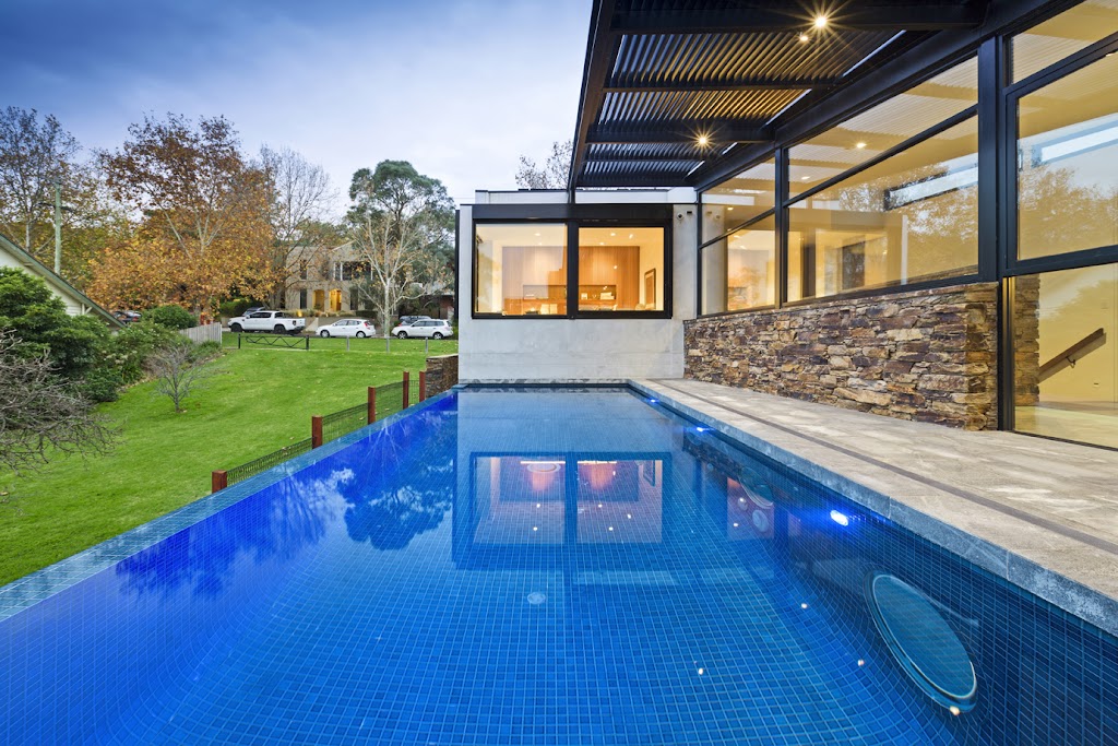 East Coast Swimming Pools | general contractor | 2/44 Collins Rd, Dromana VIC 3936, Australia | 0359872488 OR +61 3 5987 2488