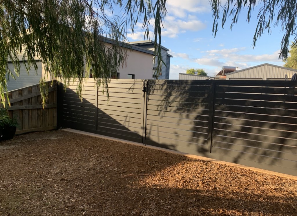 Broadwater Fencing and Powdercoaters Busselton | 33 Frederick St, Busselton WA 6280, Australia | Phone: (08) 9754 1541