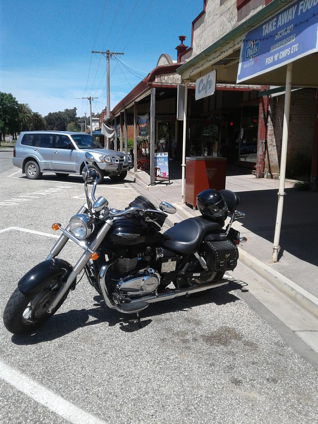 Motofinish Cafe | food | 27 High St, Rushworth VIC 3612, Australia | 0438018192 OR +61 438 018 192