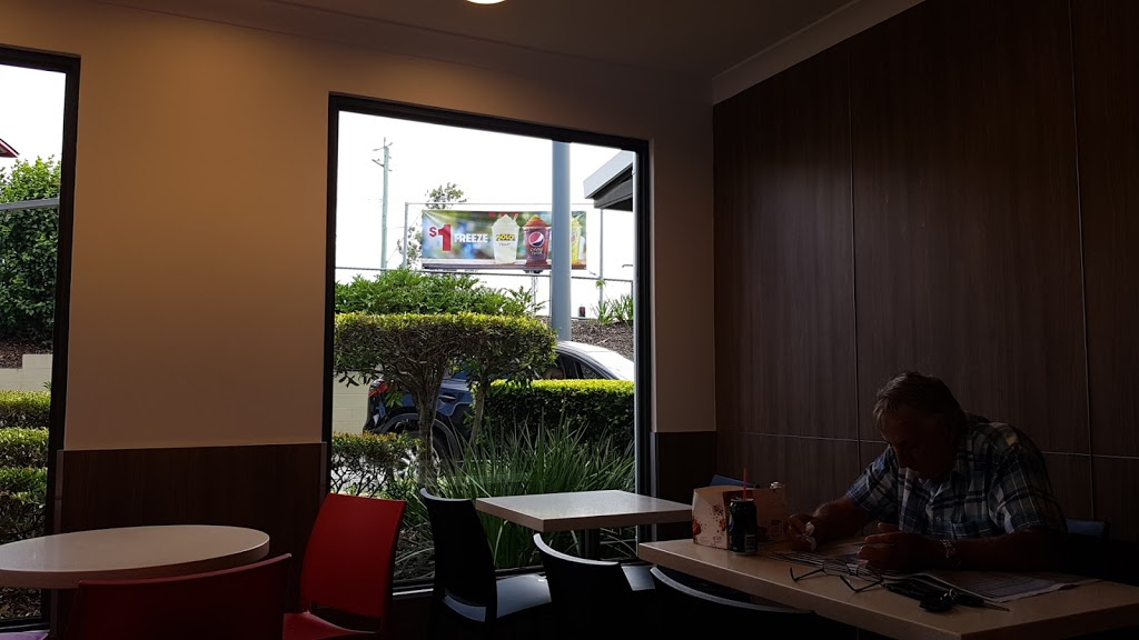 KFC Benowa | 370 Benowa Rd, Benowa QLD 4217, Australia | Phone: (07) 5597 2477