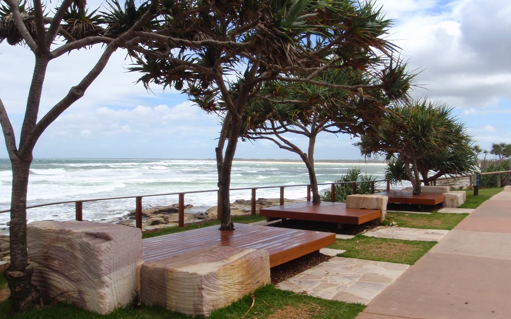 Pandanus Court | lodging | 2 Merrima Ave, Kings Beach QLD 4551, Australia | 0754394000 OR +61 7 5439 4000