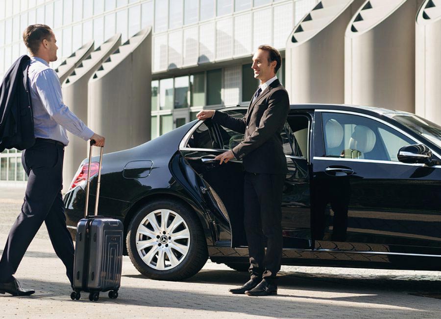 Melbourne Chauffeured Services | 36/4 Paydon Way, Hampton Park VIC 3976, Australia | Phone: 0447 613 444